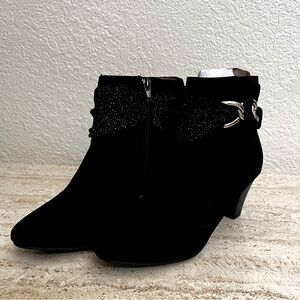SB 10 Karen Scott Elegant Black Ankle Boots Size 5.5